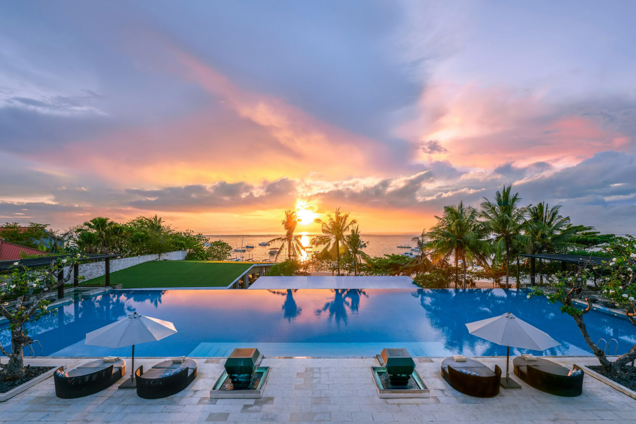 Temukan Hotel Tepi Pantai