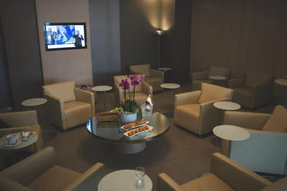 Akses Lounge Bandara